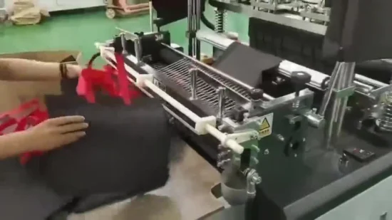 uma máquina para fazer sacolas de tecido não tecido com grande desconto